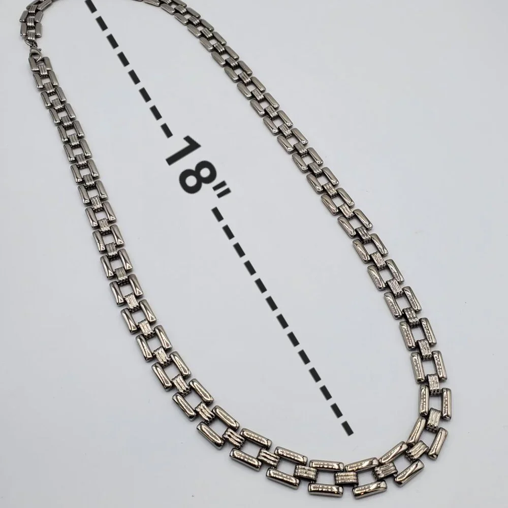 Silver-tone Rectangular Link 18" Statement Necklace - Picture 5 of 7